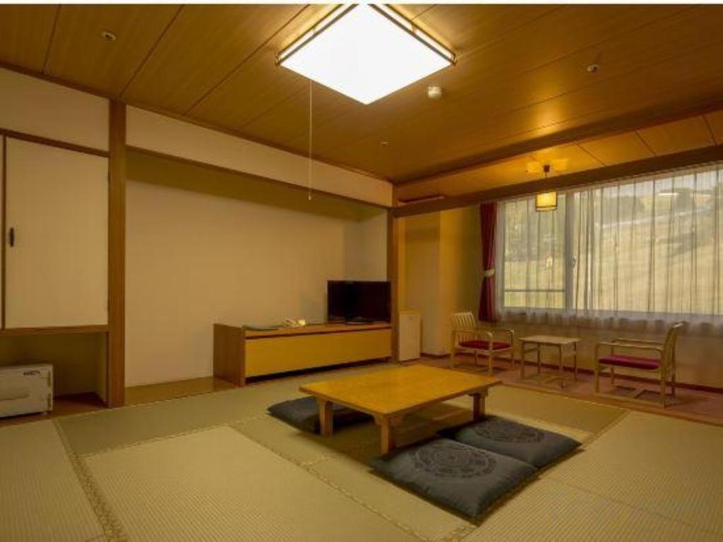 Washigatake Kogen Hotel Rainbow Gujo Esterno foto