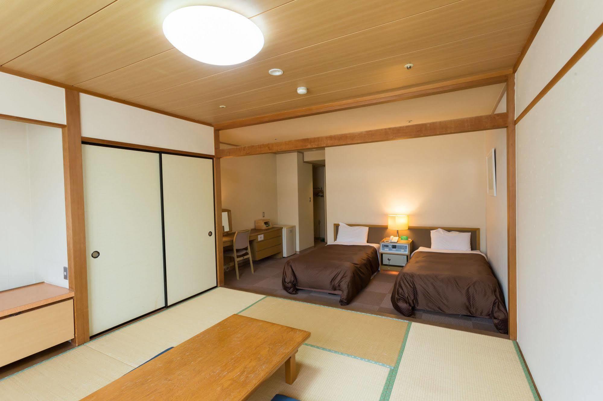 Washigatake Kogen Hotel Rainbow Gujo Esterno foto