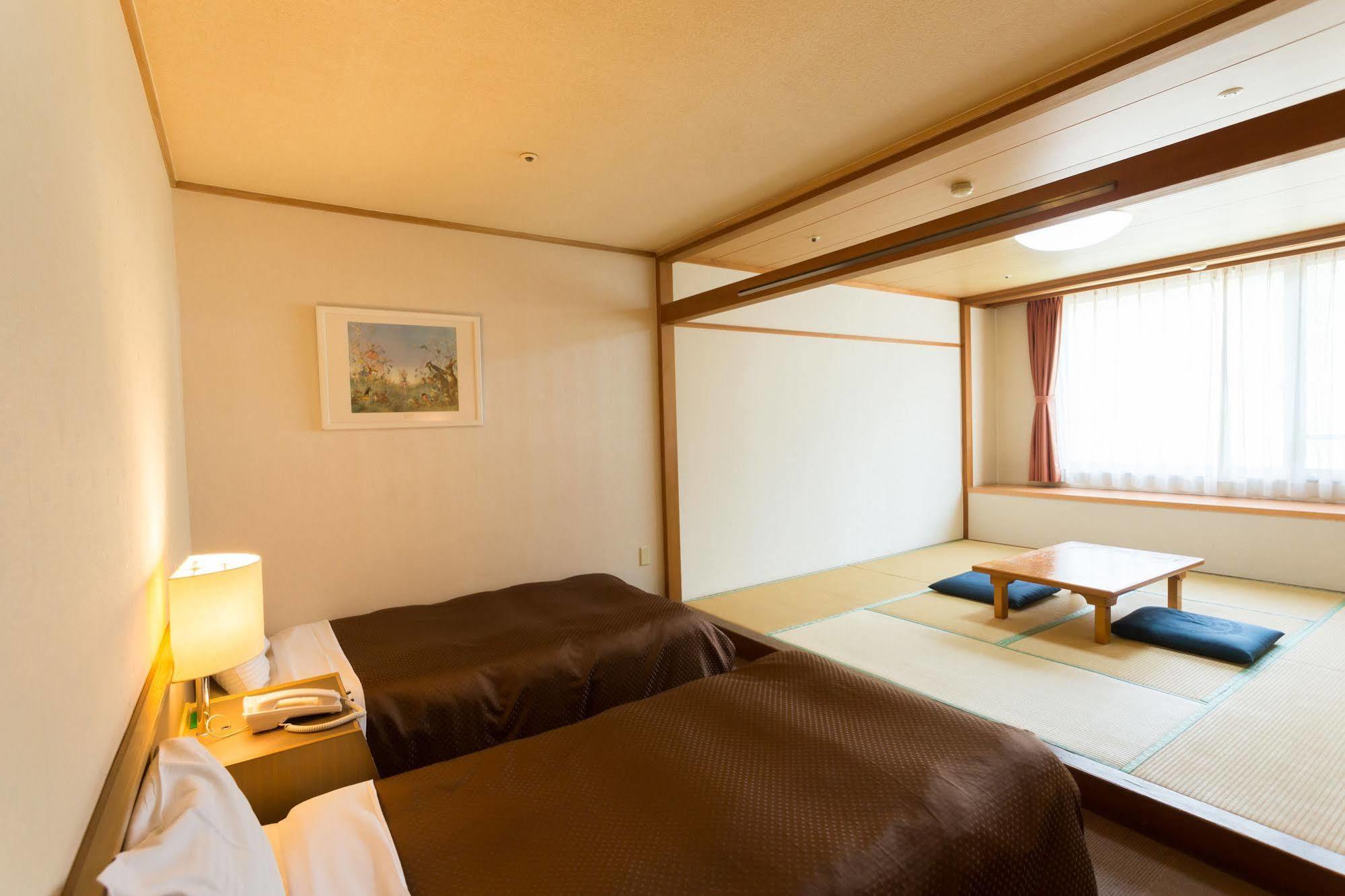 Washigatake Kogen Hotel Rainbow Gujo Esterno foto