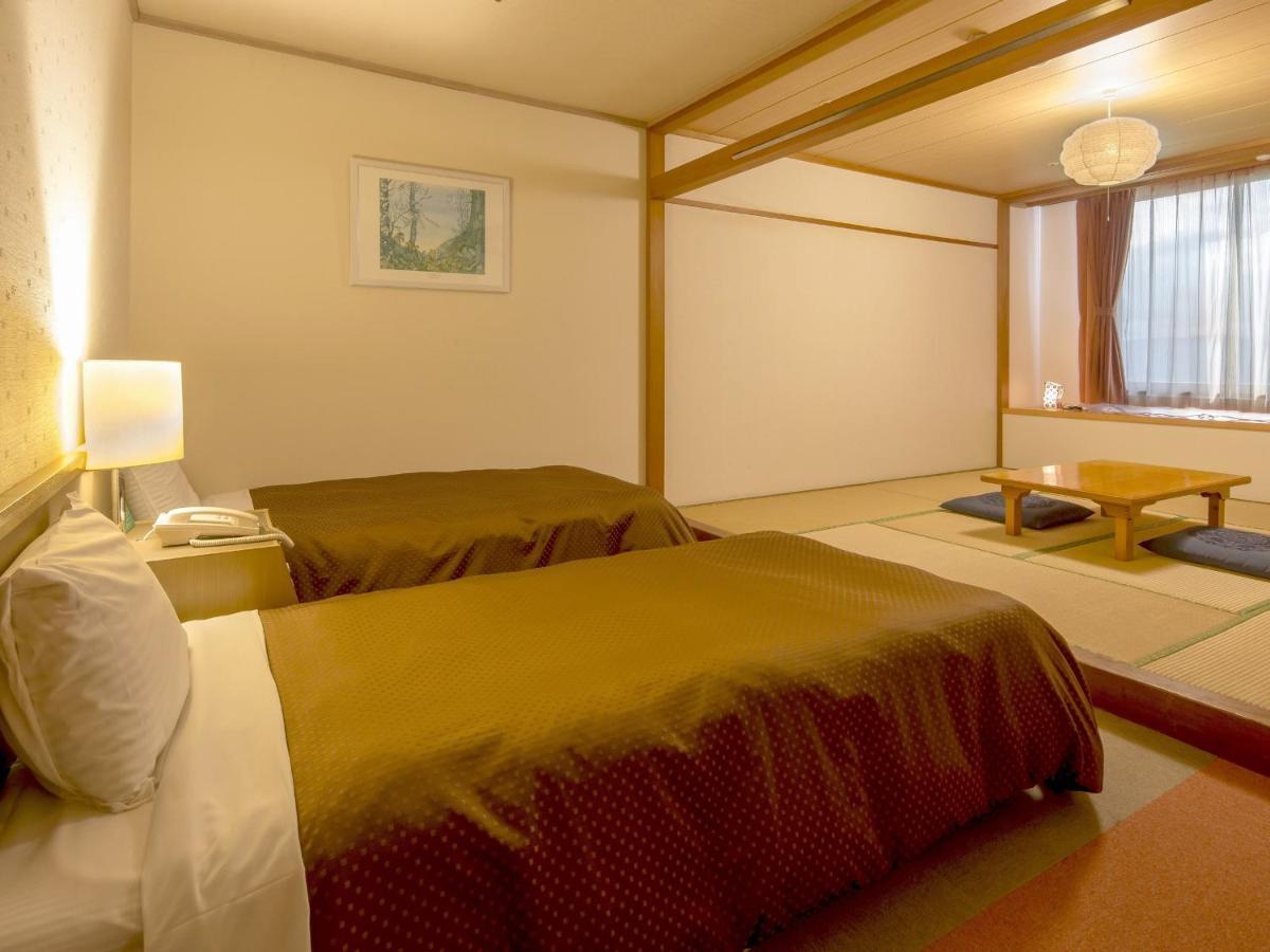 Washigatake Kogen Hotel Rainbow Gujo Esterno foto